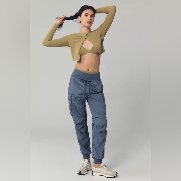 Daily Practice Silky Cargo Pants - Picture 5 of 5